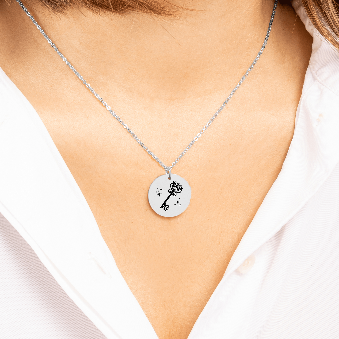 Give your wife a heartfelt anniversary gift with this gold key necklace. Perfect for as a reminder of your endless love for her, it’s a beautiful gift that she’ll treasure forever. Perfect for valentine’s day as well.
